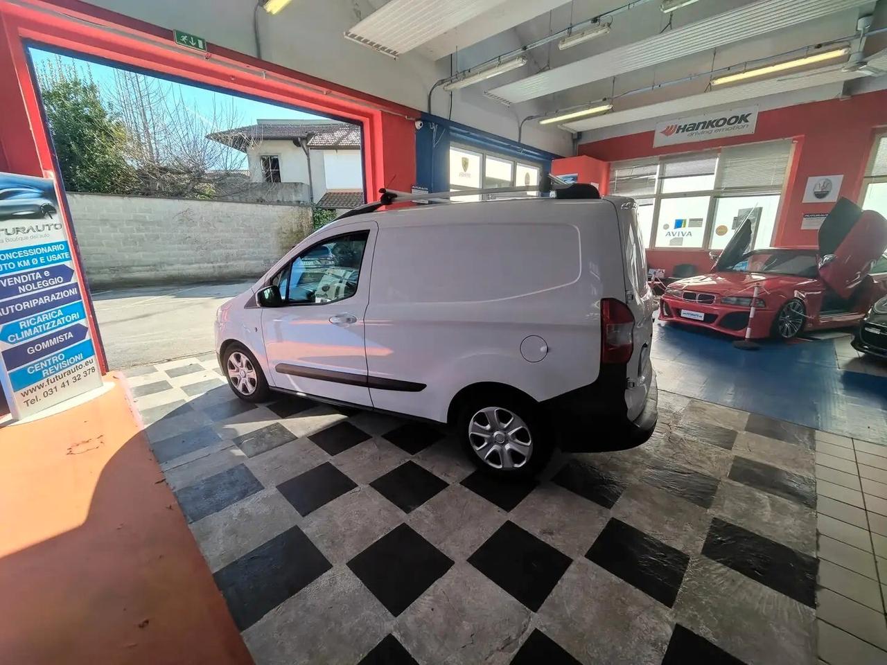 Ford Transit Courier 1.5 TDCi 95CV Van Entry