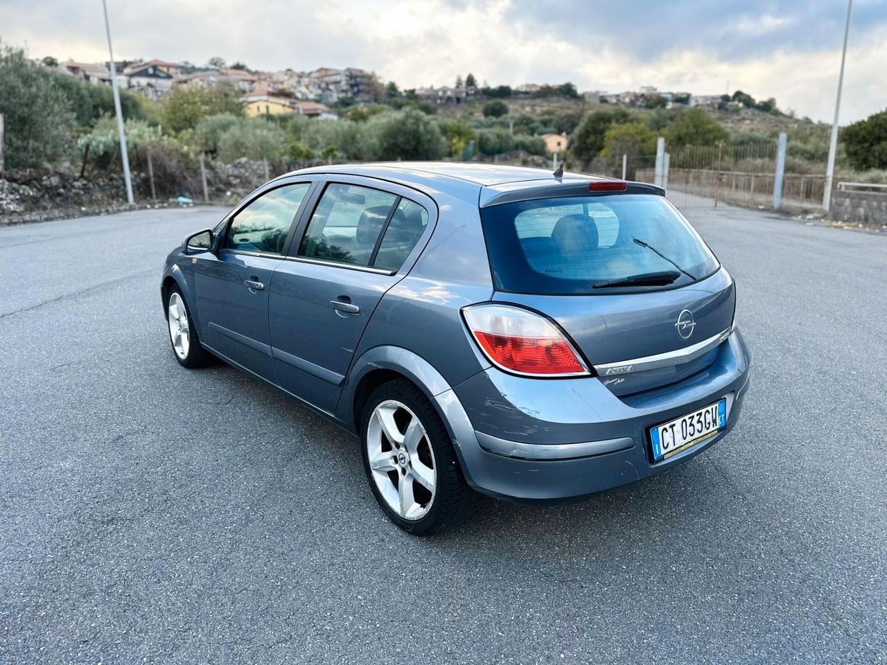Opel Astra 1.7 CDTI 101CV 5 porte