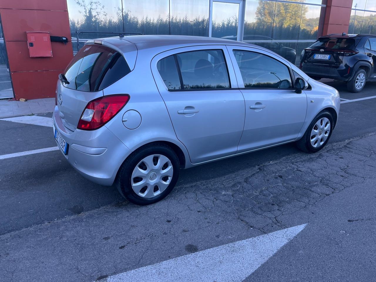 Opel Corsa 1.2 5 porte Cosmo 2009 164.000 KM