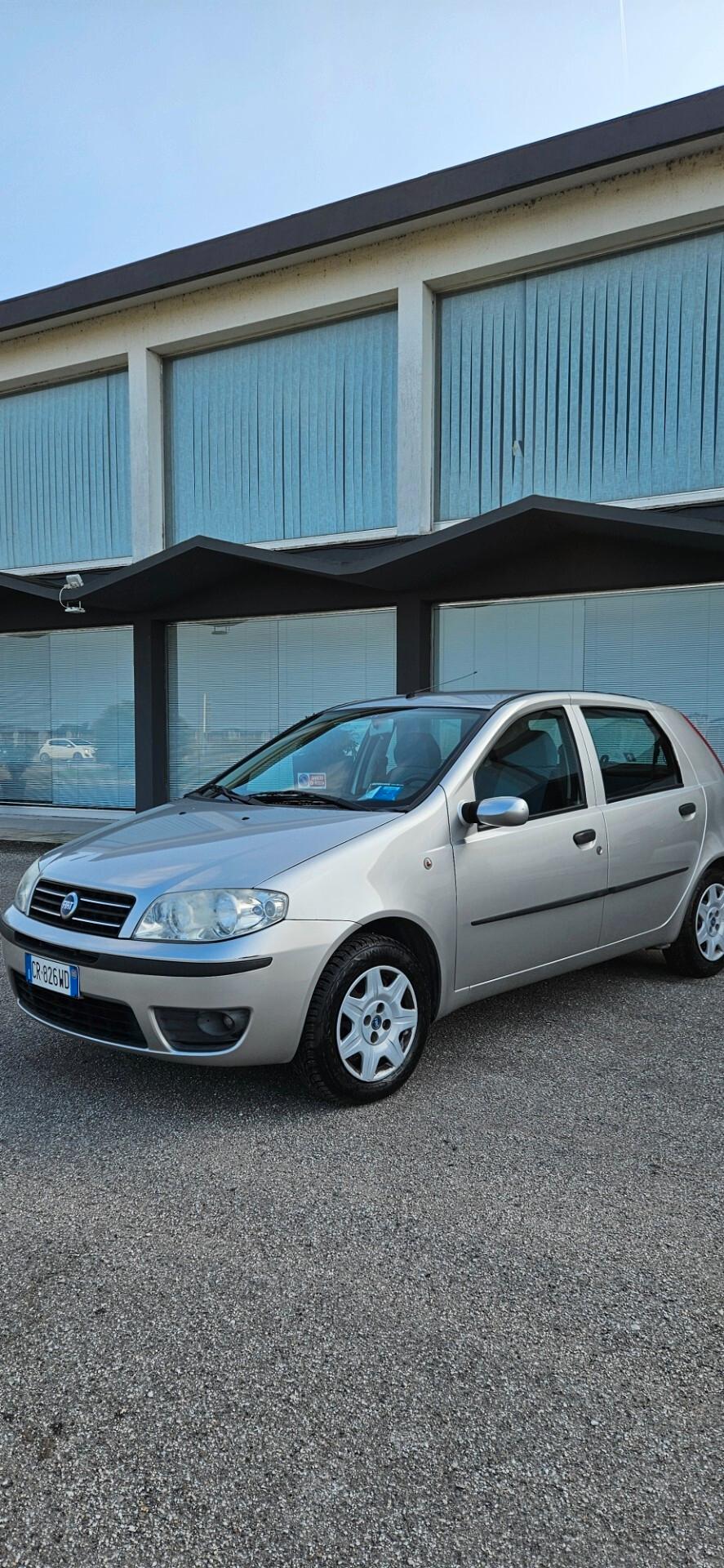 Fiat Punto 1.2i cat 5 porte EL