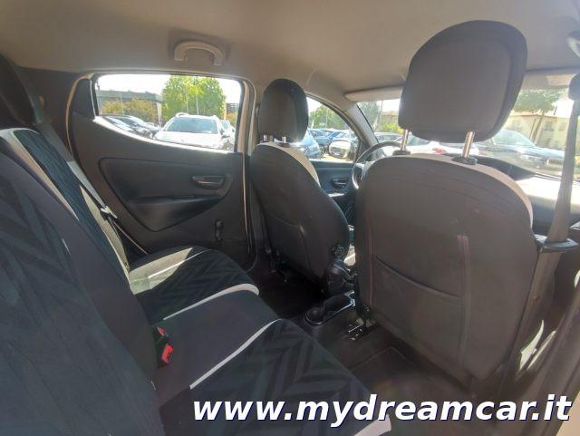 LANCIA Ypsilon 1.2 69 CV 5 porte Platinum