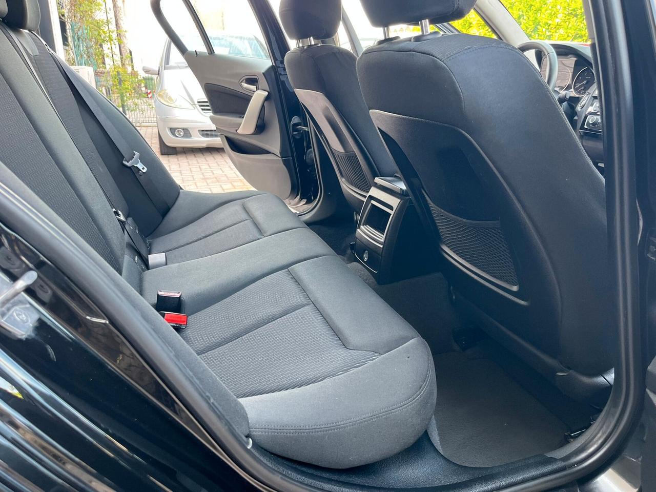 Bmw 118d 5p. Advantage 150CV automatica