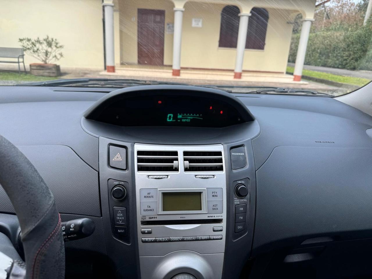 Toyota Yaris 1.0 5 porte Sol