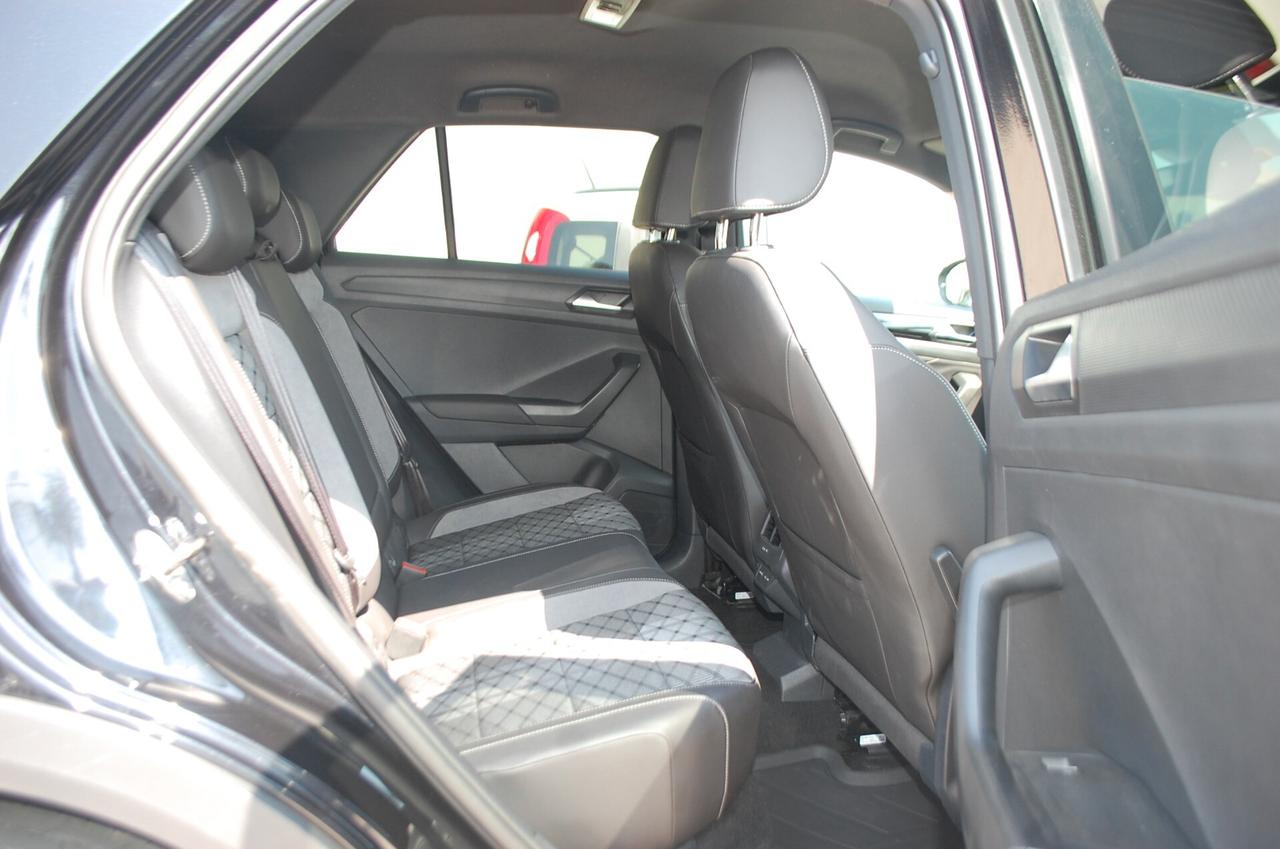 Volkswagen T-Roc 2.0 tdi 116CV R-Line Uff Italy USB Lega Led App