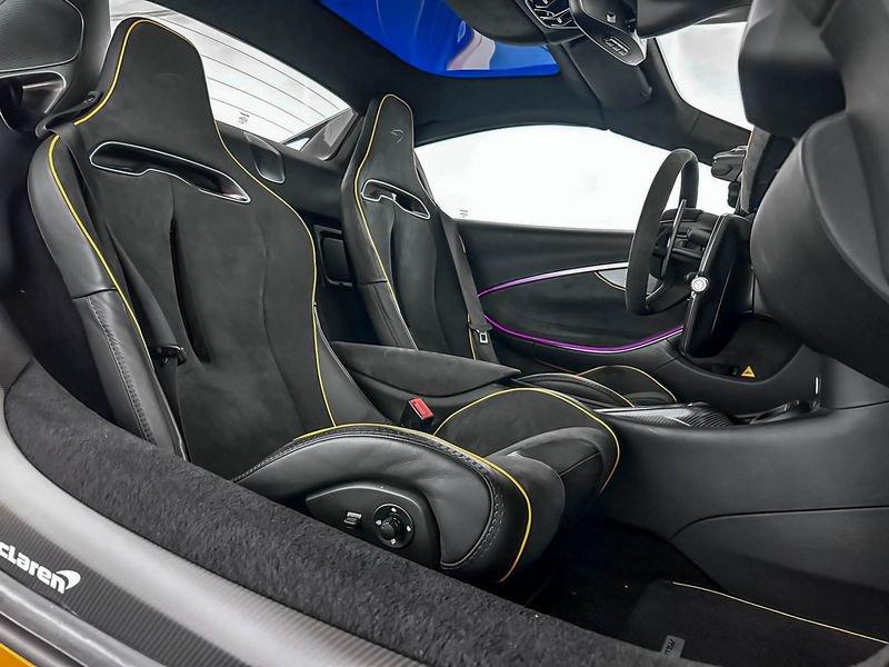 McLaren Artura Artura Spider