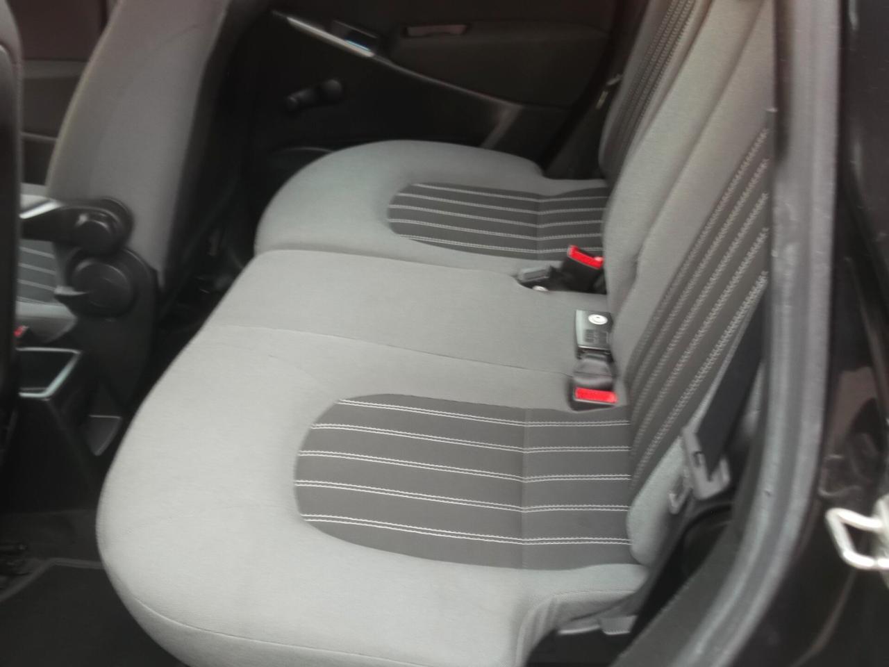 Lancia MUSA 1.4 16V Gold - 30