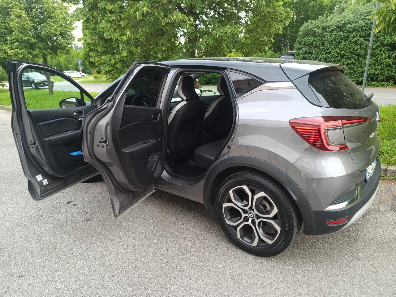 Renault Captur Plug-in Hybrid E-Tech 160 CV Engineered