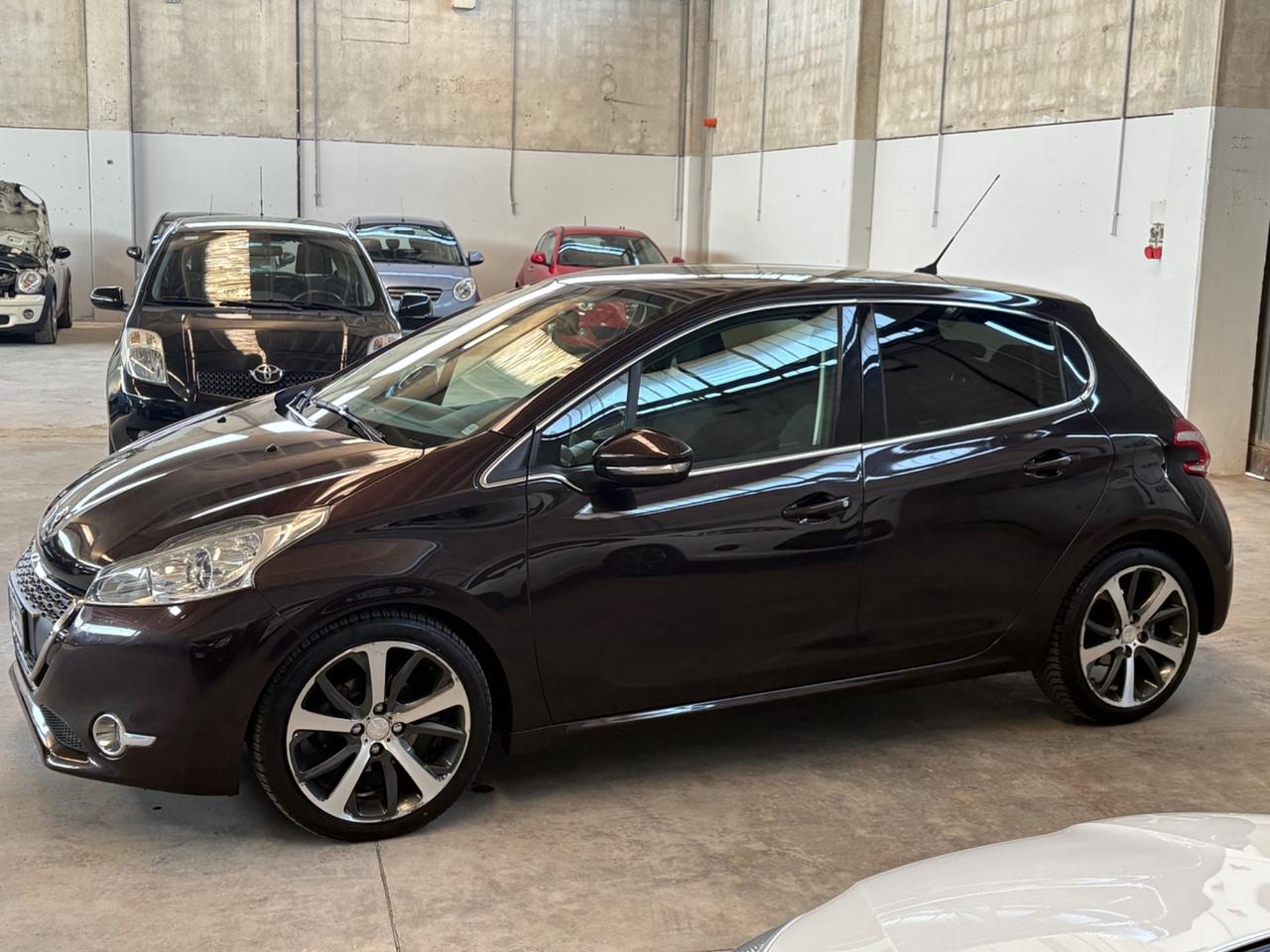 Peugeot 208 1.6 VTi 120 CV 5 porte Allure