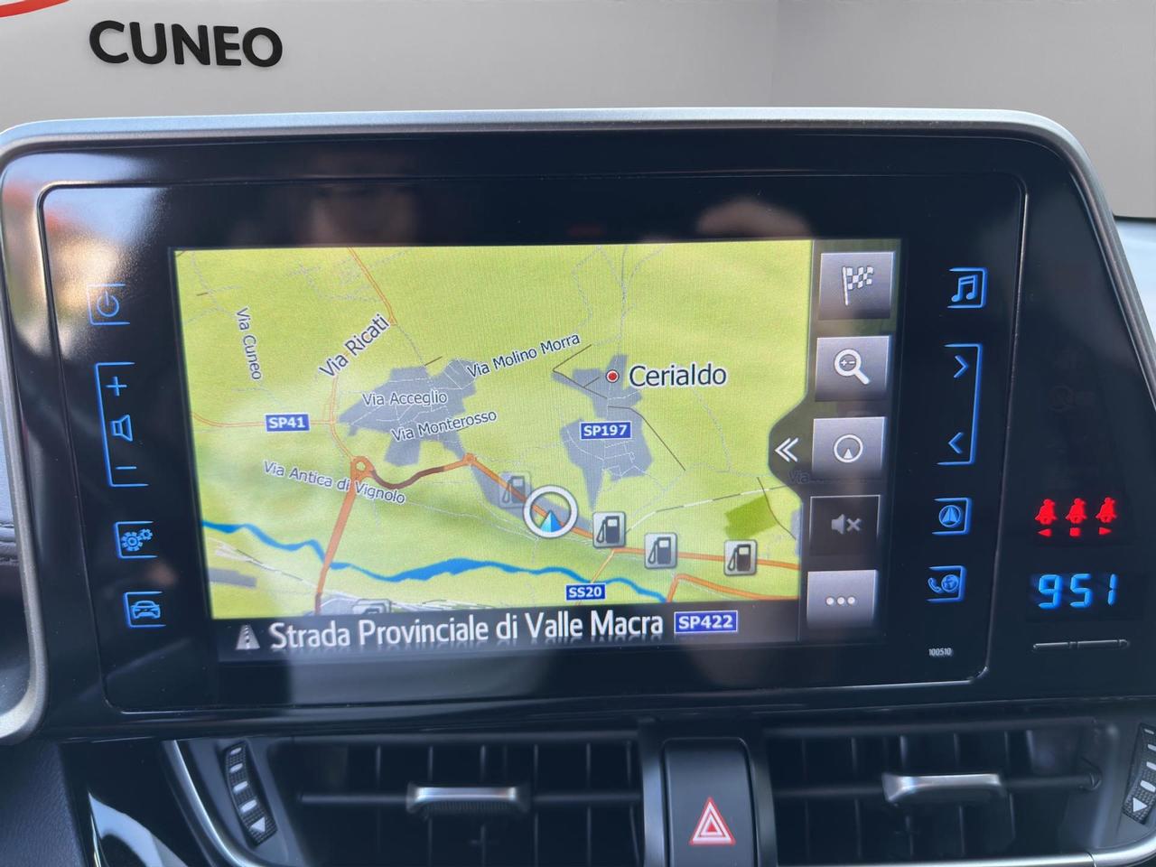 Toyota C-HR 1.8h Lounge 2wd e-cvt my18