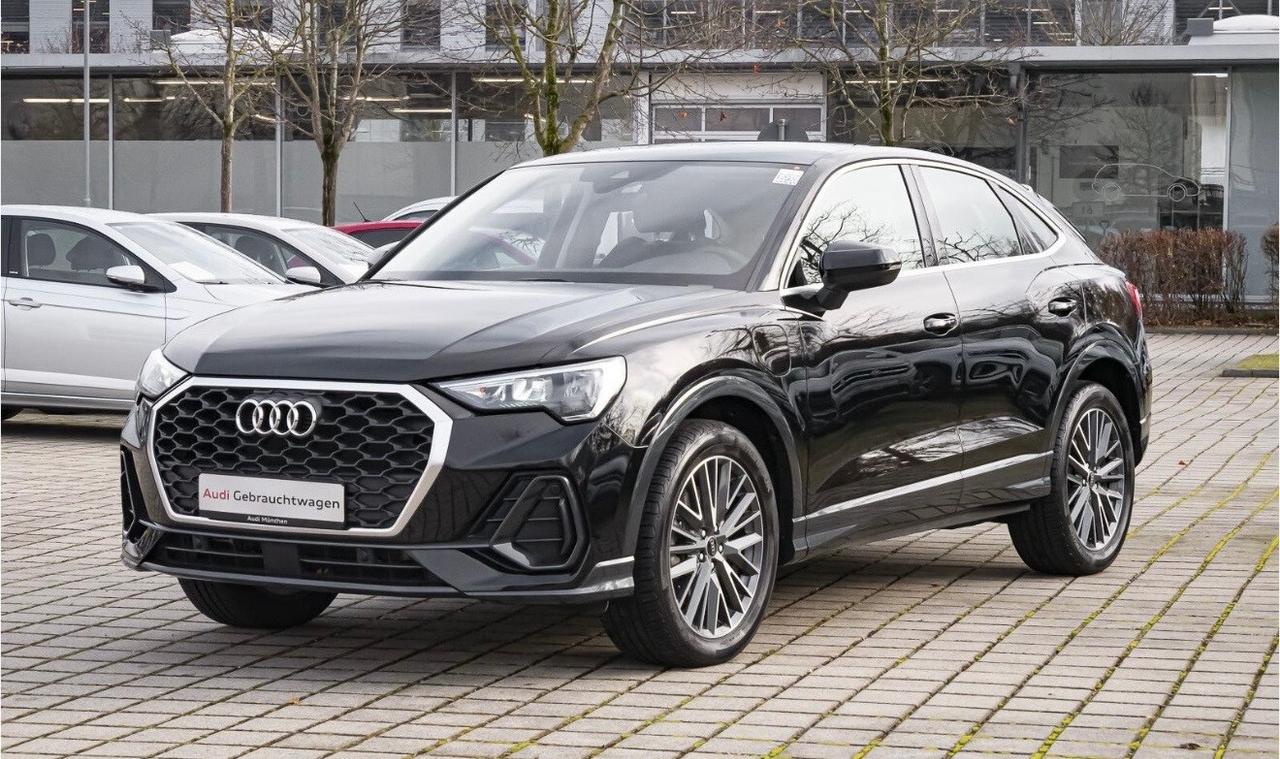 Audi Q3 45TFSI S tronic S LINE interno esterno Cerchi Sonos tetto