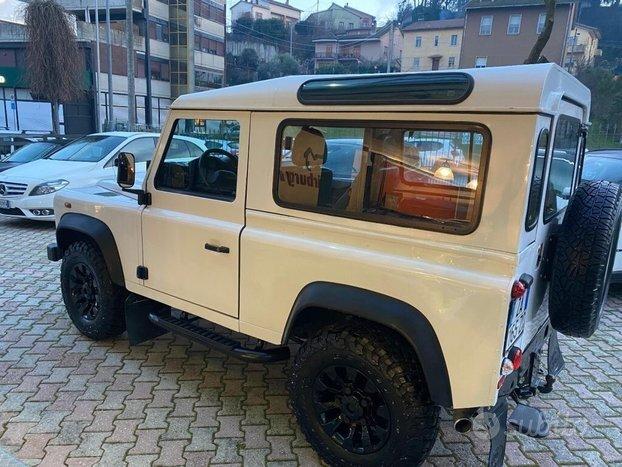 LAND ROVER Defender 90 2.2 TD4 Station Wagon n1