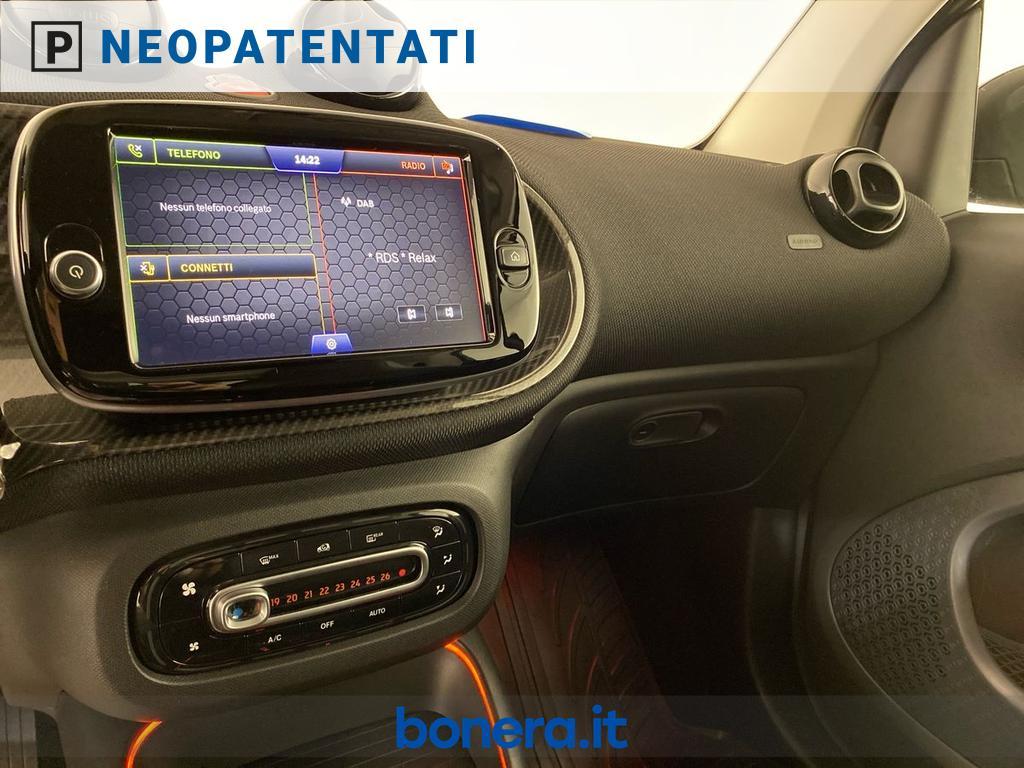 Smart fortwo 4,6kW EQ racingrey