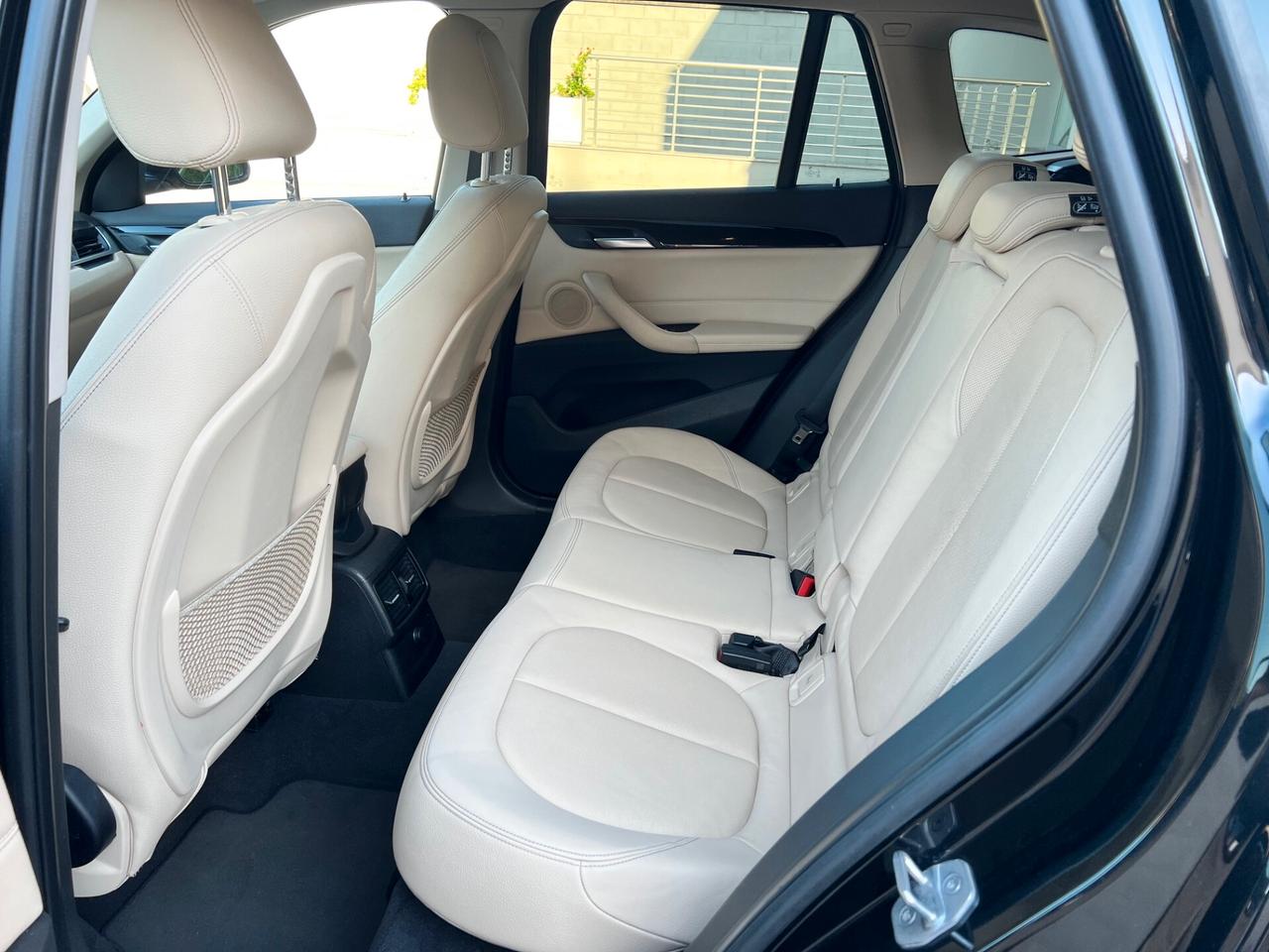 Bmw X1 sdrive18d xLine AUTOM. NAVI/PELLE/PD PERFETTA!!
