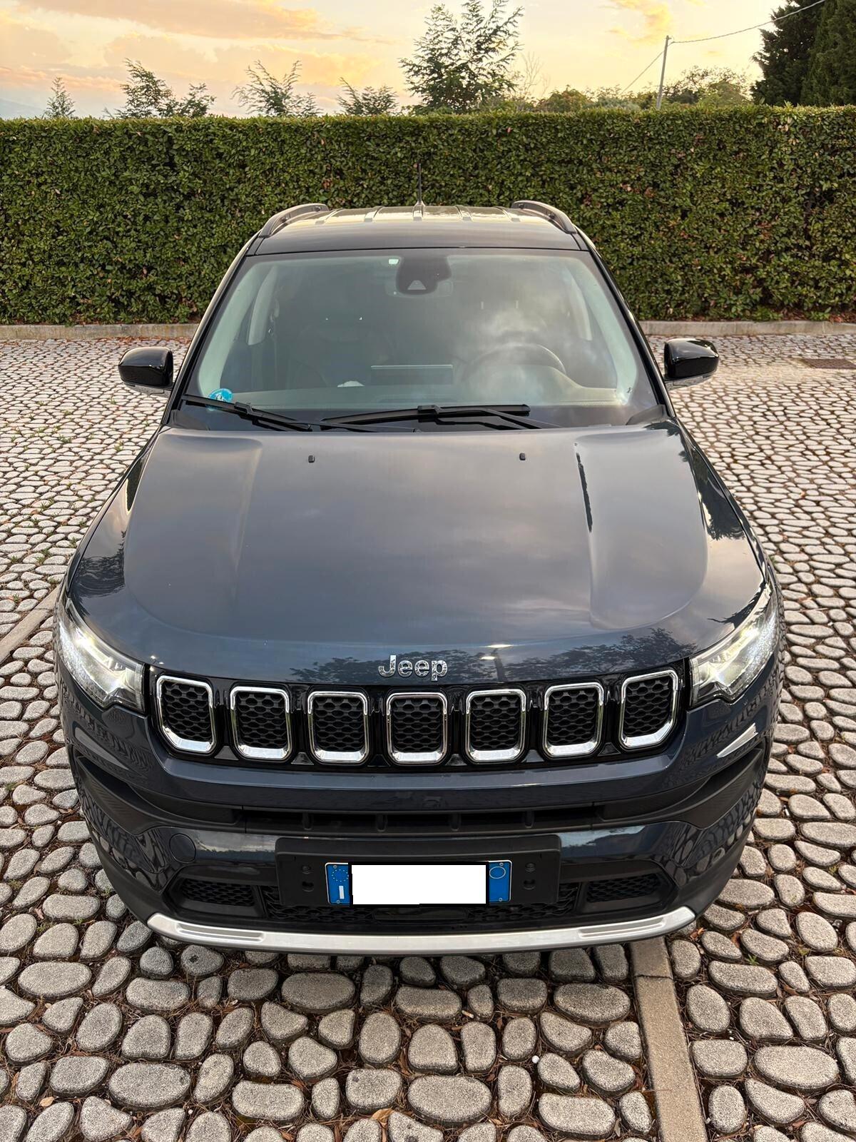 J Compass 1.3Hyb. 4xe L-Lock Lim. 190 P-In 11-2021