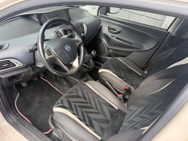 LANCIA Ypsilon 1.2 69 CV 5 porte Platinum