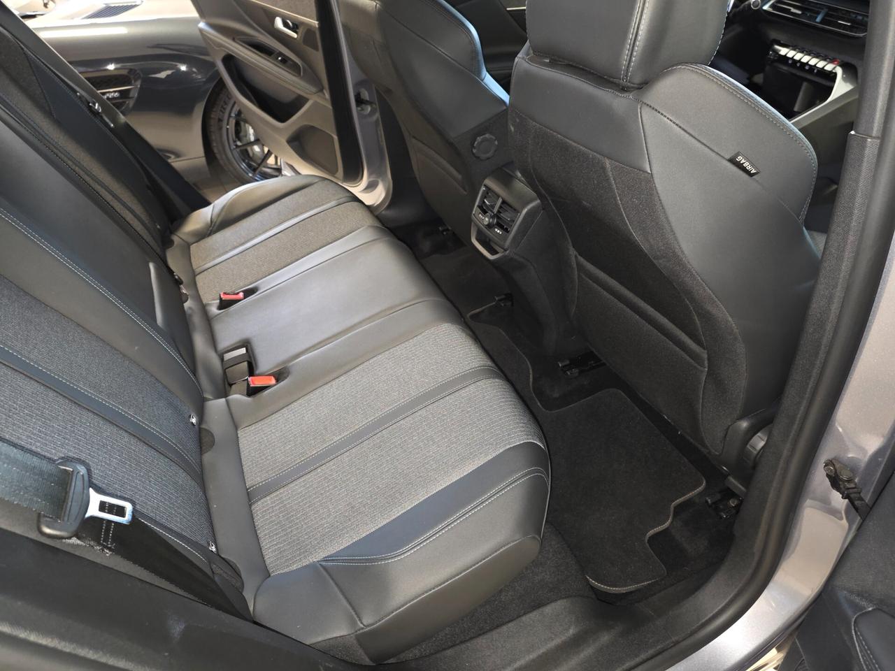 Peugeot 3008 BlueHDi 130 S&S EAT8 Allure Pack