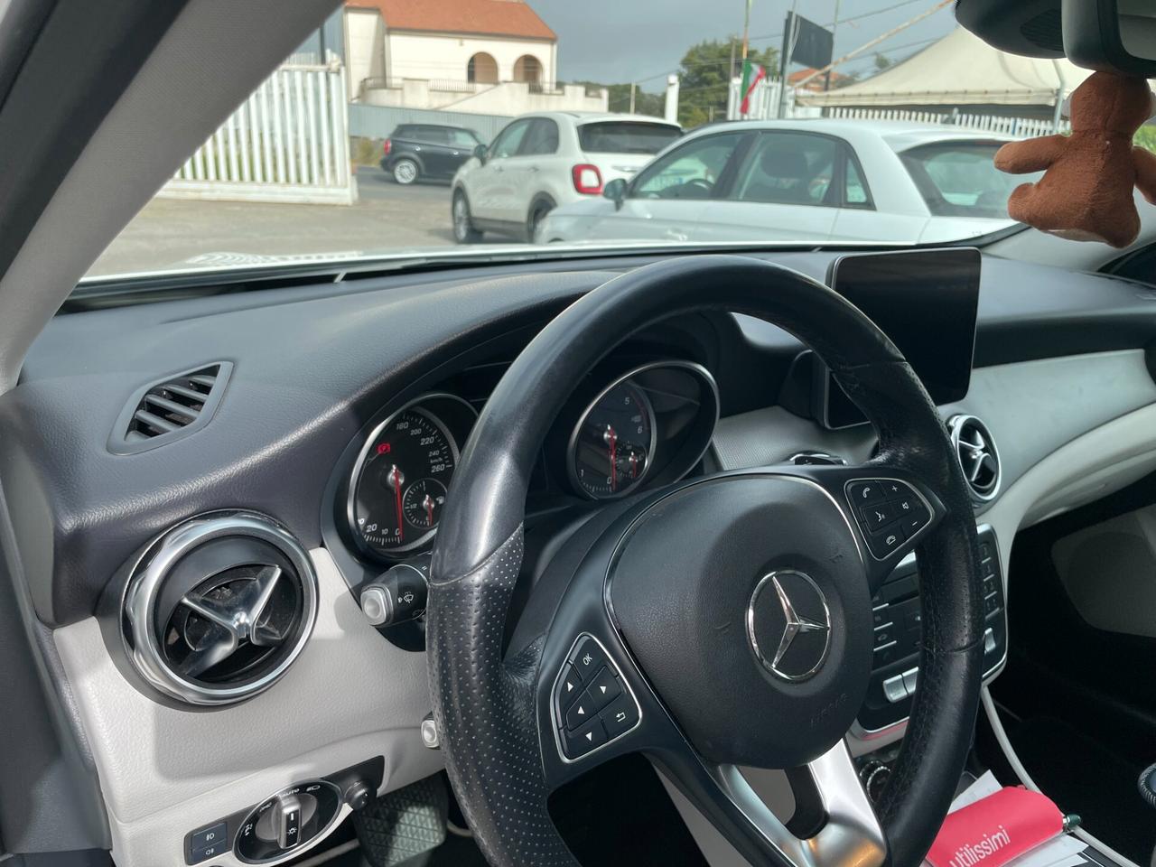 Mercedes-benz GLA 200 d Automatic 4Matic Sport