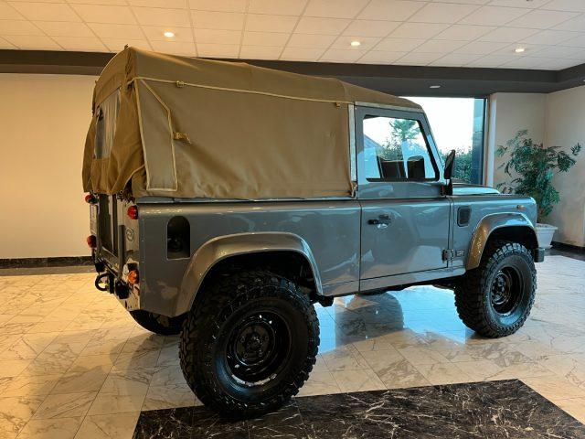 LAND ROVER Defender 90 2.4 TD4 SOFT TOP 122CV RESTOMOD