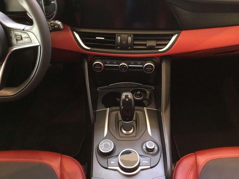 Alfa Romeo Giulia 2.2 Turbo Diesel 180 CV AT8 Super MY16