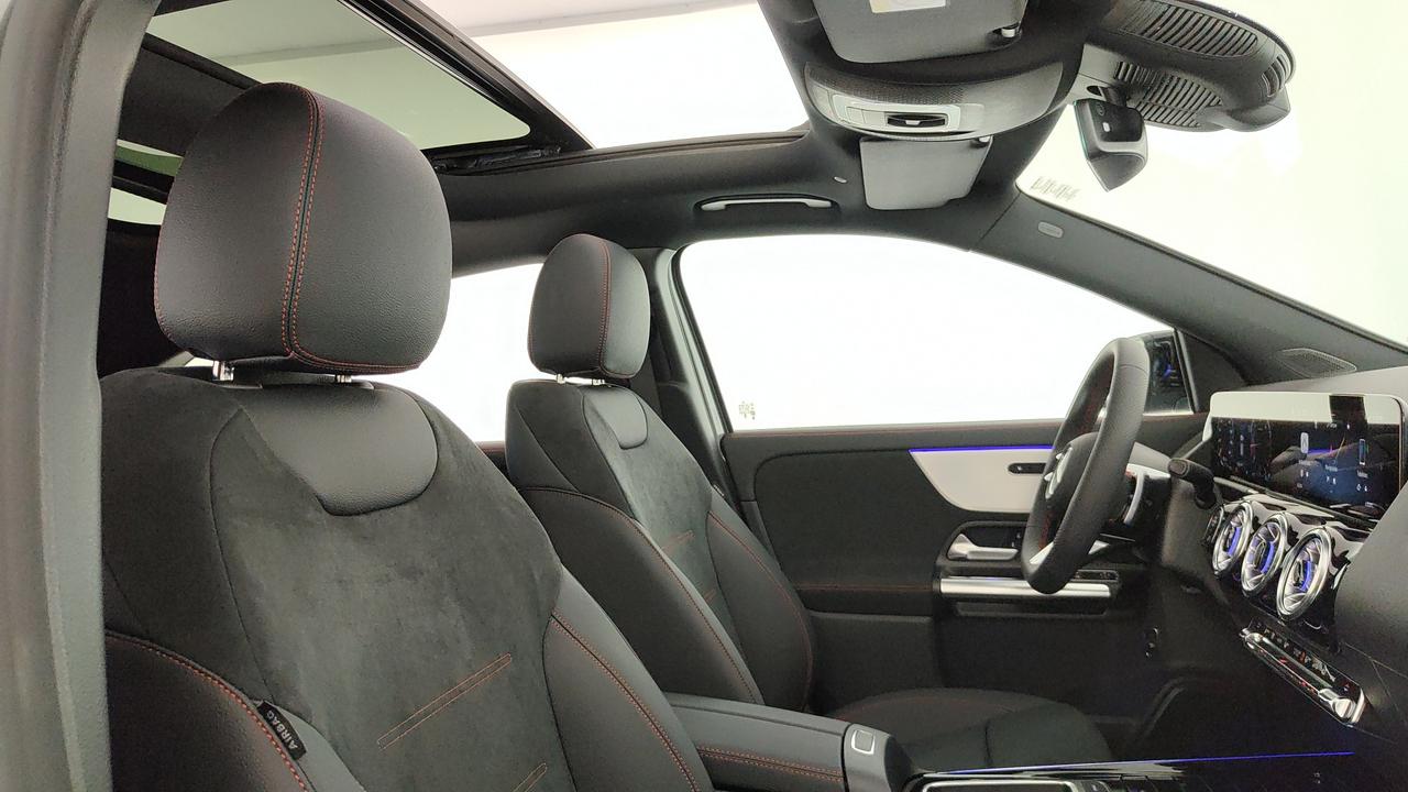 Mercedes-Benz GLA 200 d automatic