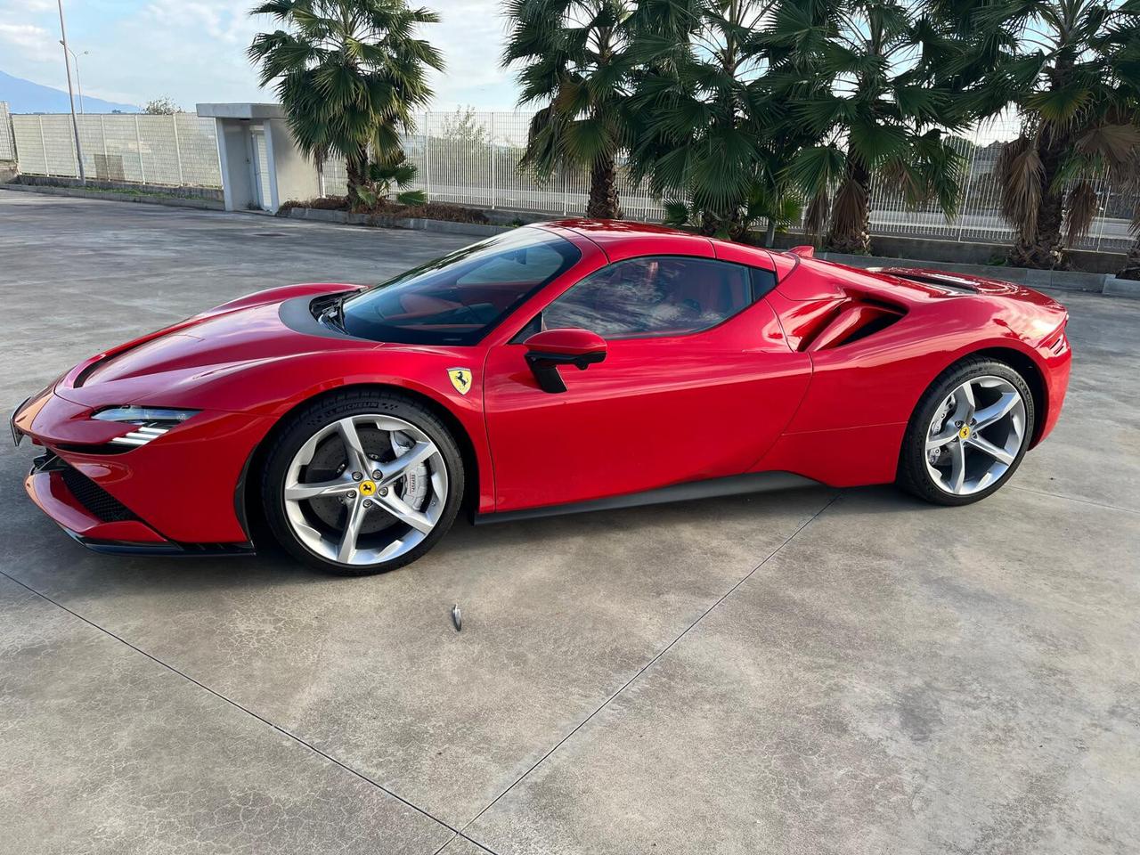 Ferrari SF90 Spider