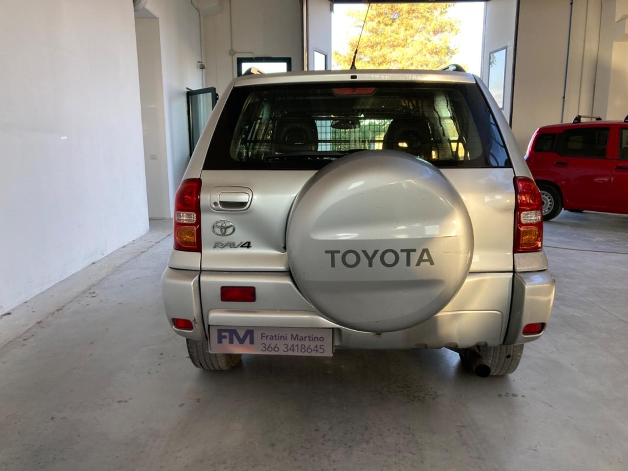 Toyota RAV 4 RAV4 2.0 Tdi D-4D cat 5 porte Sol autocarro