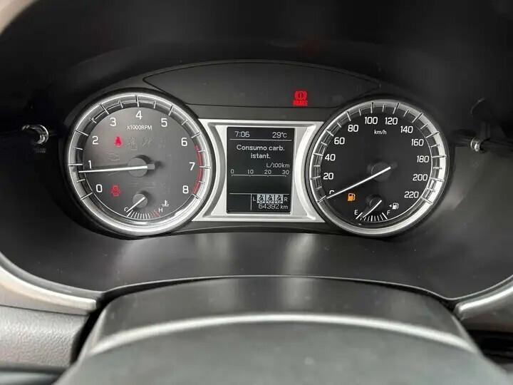 Suzuki Vitara 1.6 VVT V-Top
