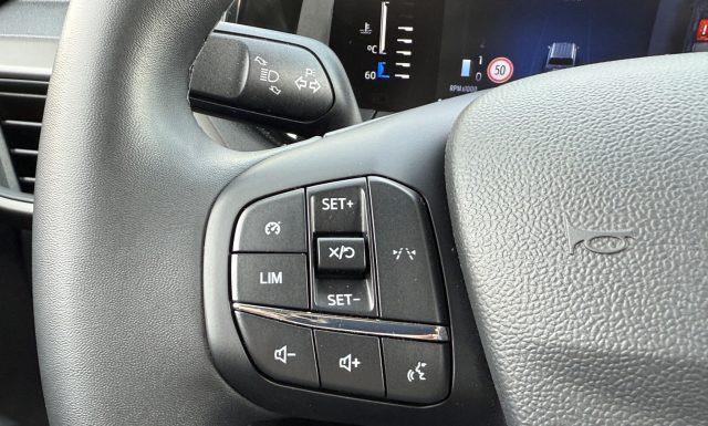 FORD Tourneo Courier 1.0 EcoBoost Titanium IVA ESPOSTA