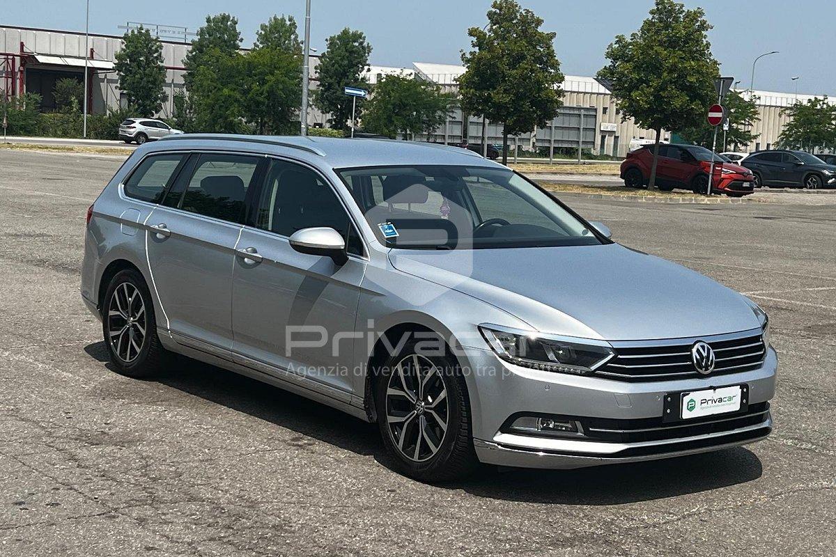 VOLKSWAGEN Passat Variant 2.0 TDI DSG Executive BlueMotion Tech.