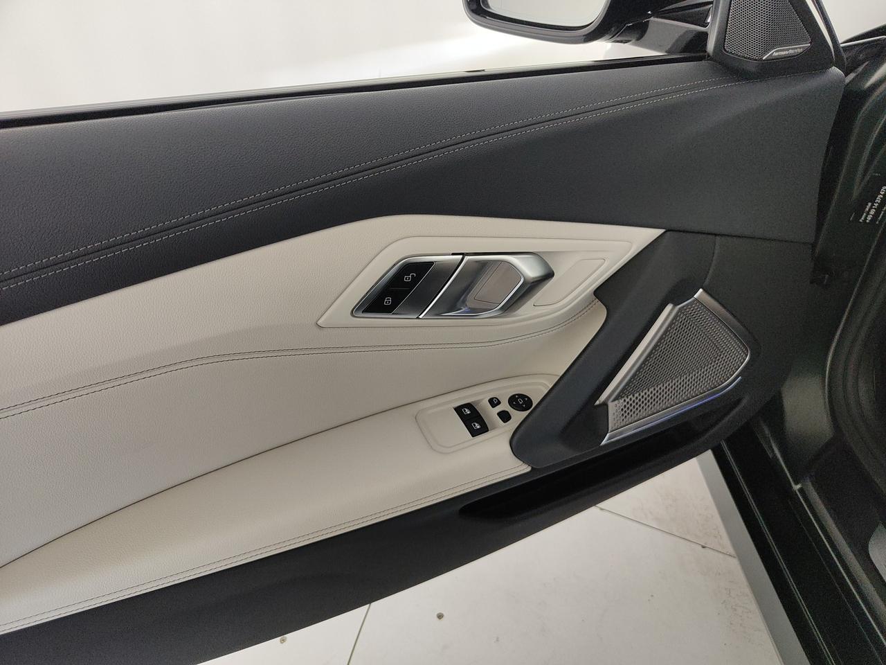 BMW Z4 M40i Pure Impulse