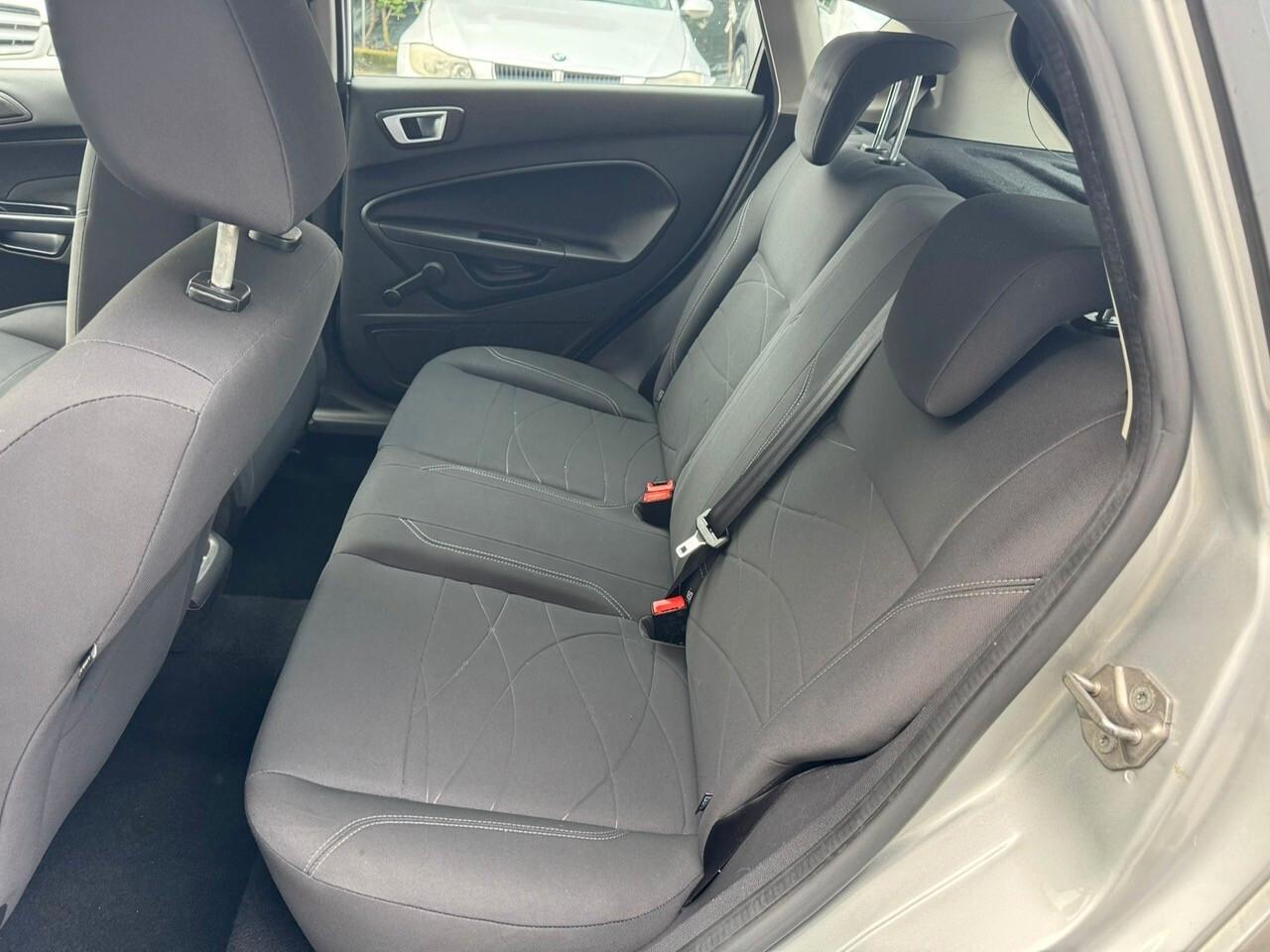 Ford Fiesta 1.0 80CV 5 porte*EURO5B*NEOPATENTATI