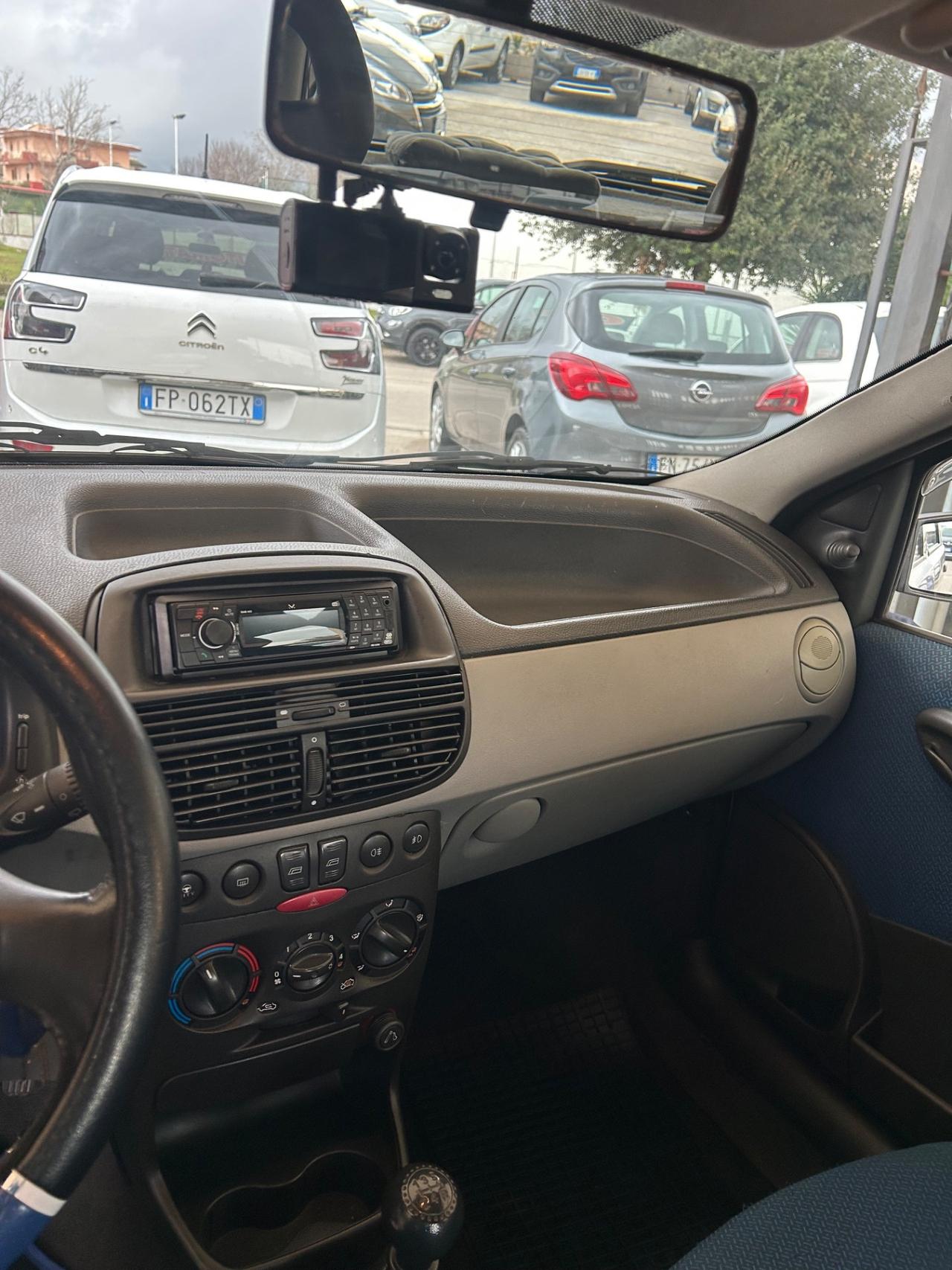 Fiat Punto 1.2i cat 5 porte ELX