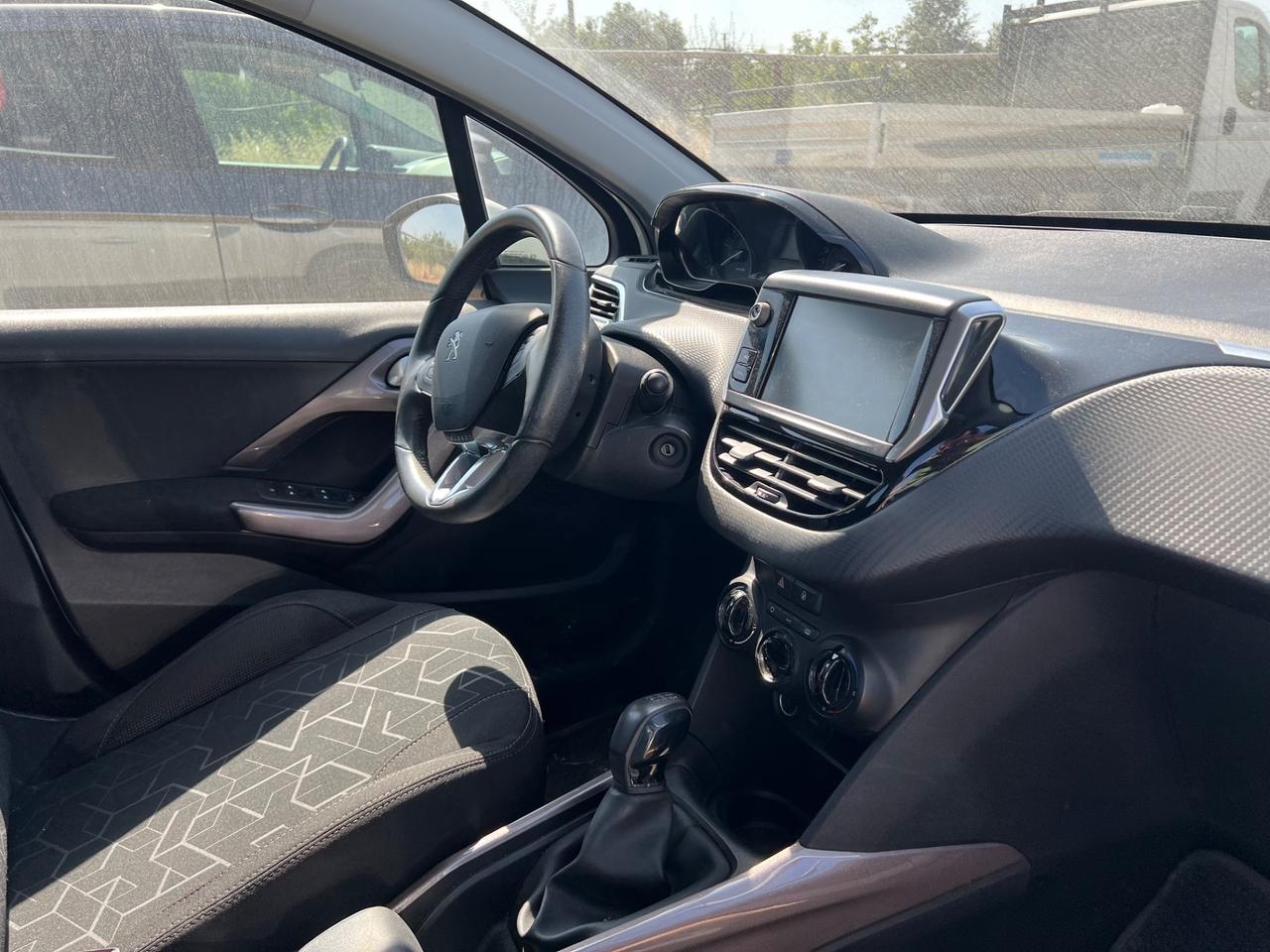 Peugeot 2008 BlueHDi 100 Allure