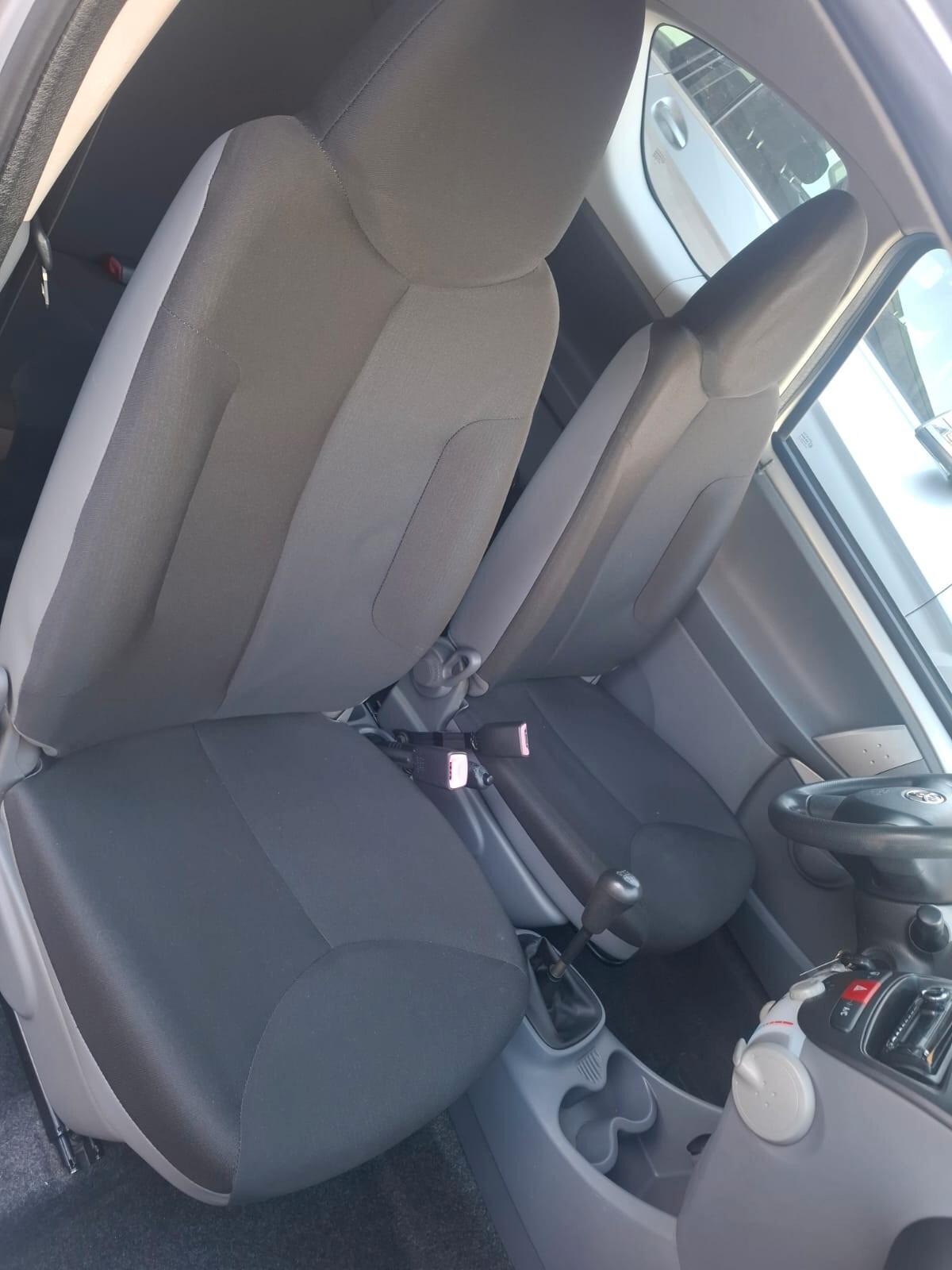 Toyota Aygo 1.0 12V VVT-i 3 porte Sol 68Cv (50Kw)