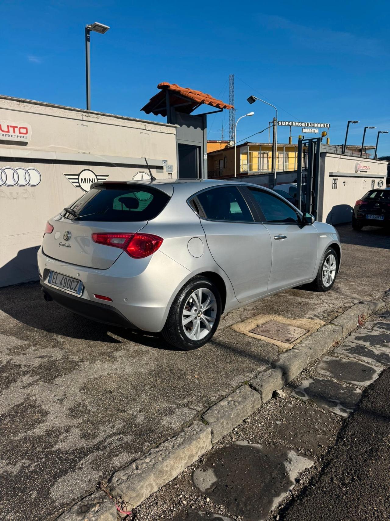 Alfa Romeo Giulietta III 2010 1.6 jtdm(2) Distinctive