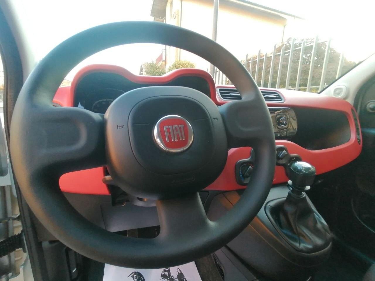 Fiat Panda 1.2 Lounge 5 posti