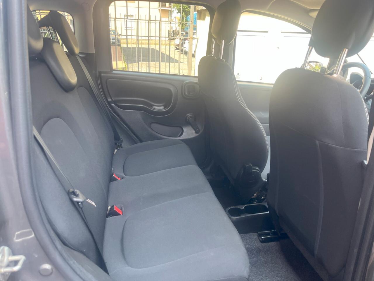 Fiat Panda 1.0 FireFly S&S Hybrid City Cross - Clima automatico - Fedinebbia - Touch screen