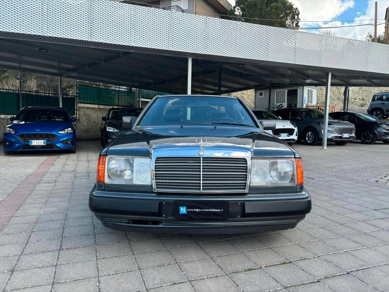 Mercedes CE 200