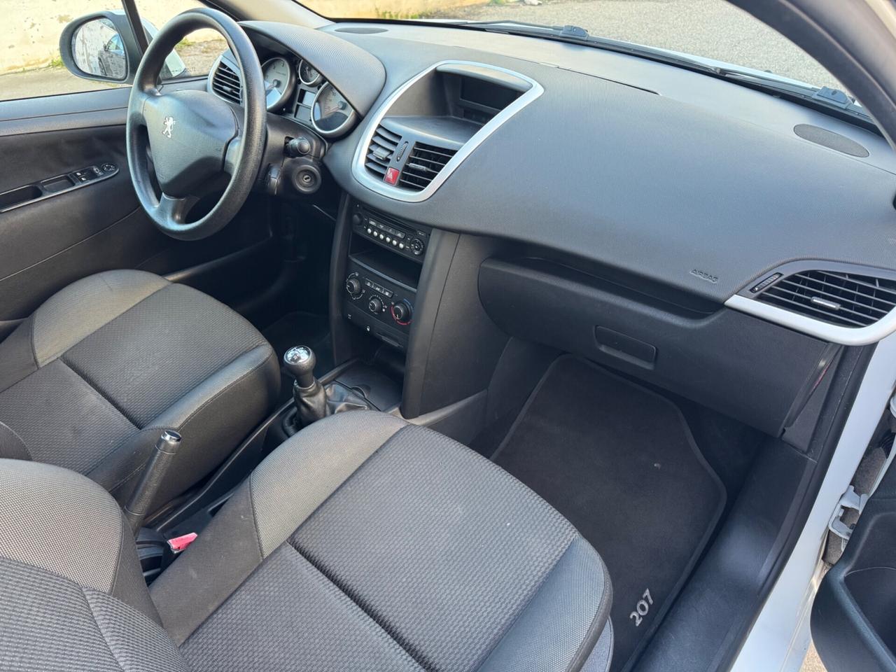 Peugeot 207 1.4 HDi 70CV -SOLO 103.000 KM-