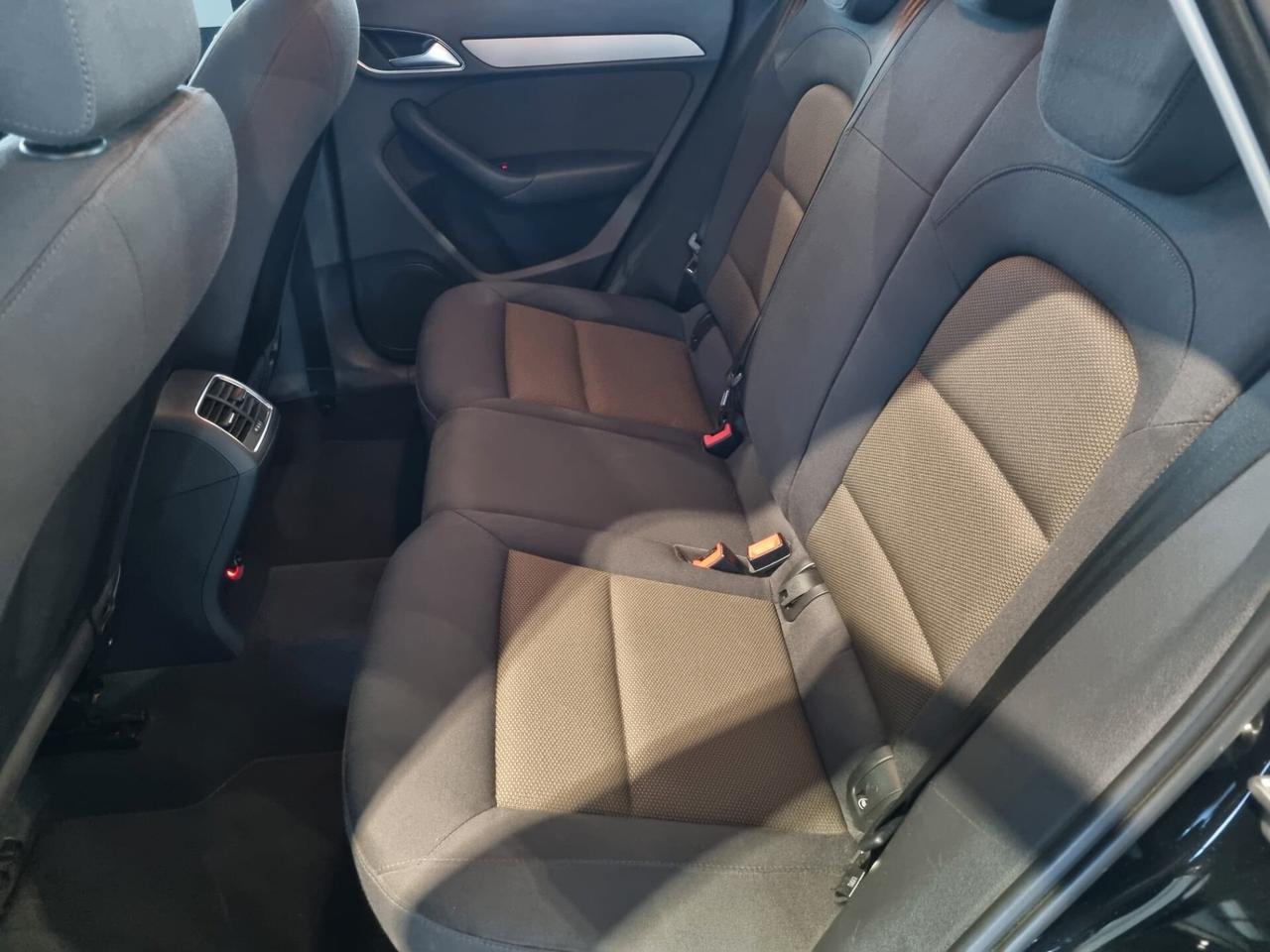 Audi Q3 2.0 tdi 140cv