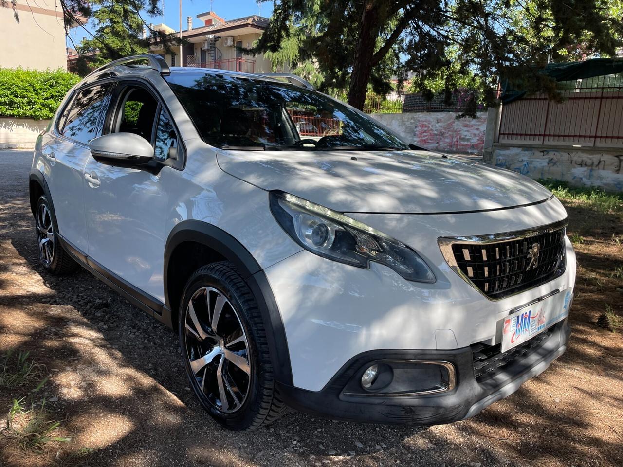 Peugeot 2008 BlueHDi 100 Allure