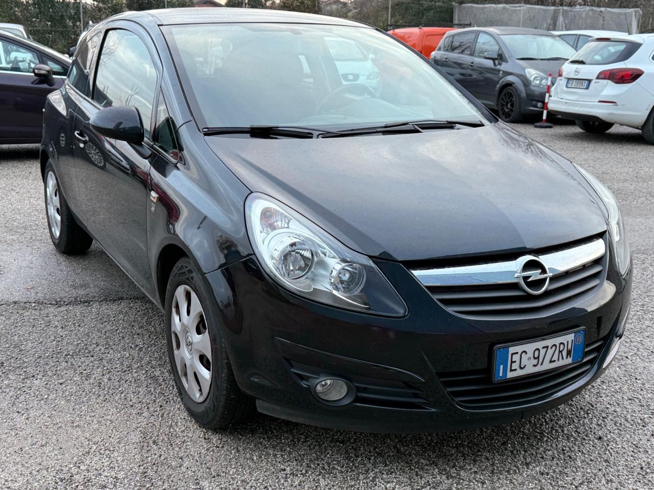 Opel Corsa 1.2 3 porte Club