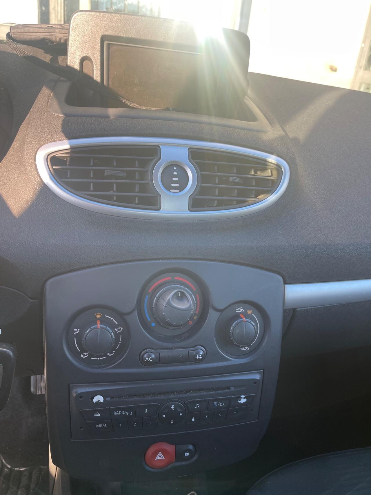 Renault Clio 1.2 16V 5 porte GPL 20th Anniversario