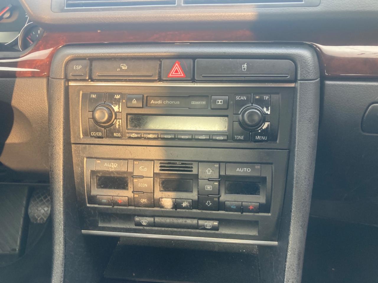 AUDI A4 BERLINA (DA VETRINA) PROPRIETARIO UNICO