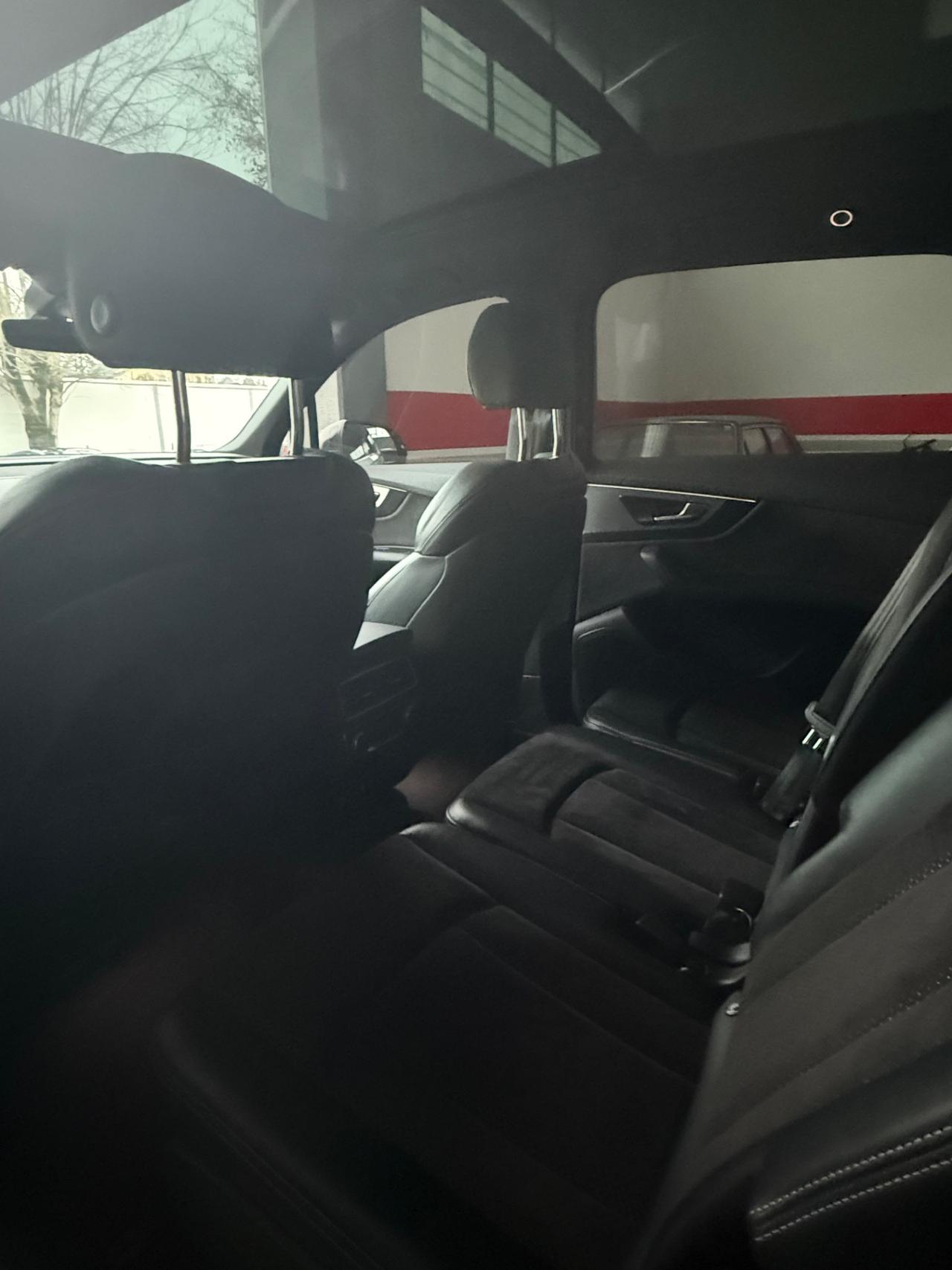 Audi Q7 50 TDI quattro tiptronic Business