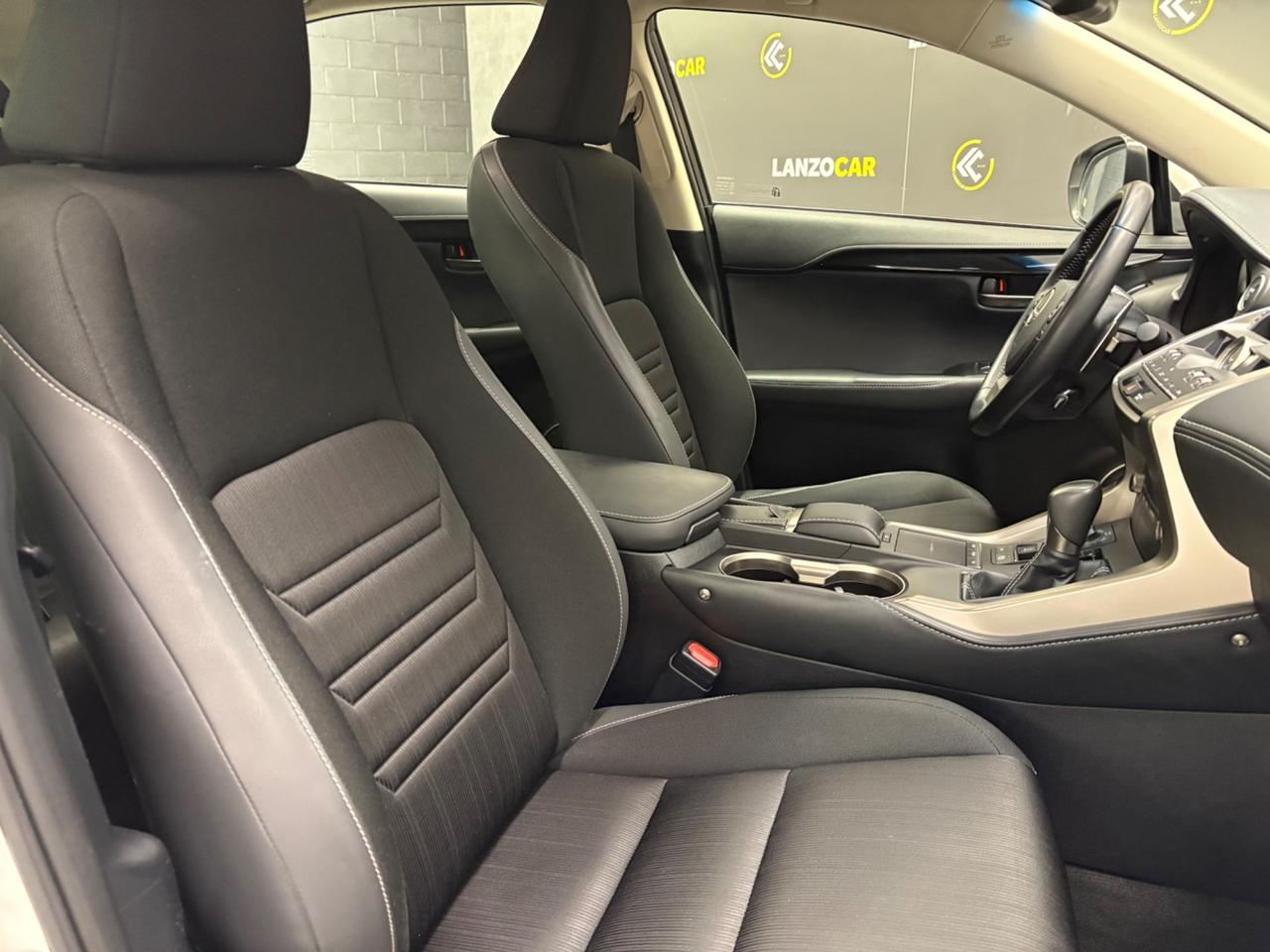 Lexus NX 300h 2.5*IBRIDA*BUSINESS*NAVI*WHITE*