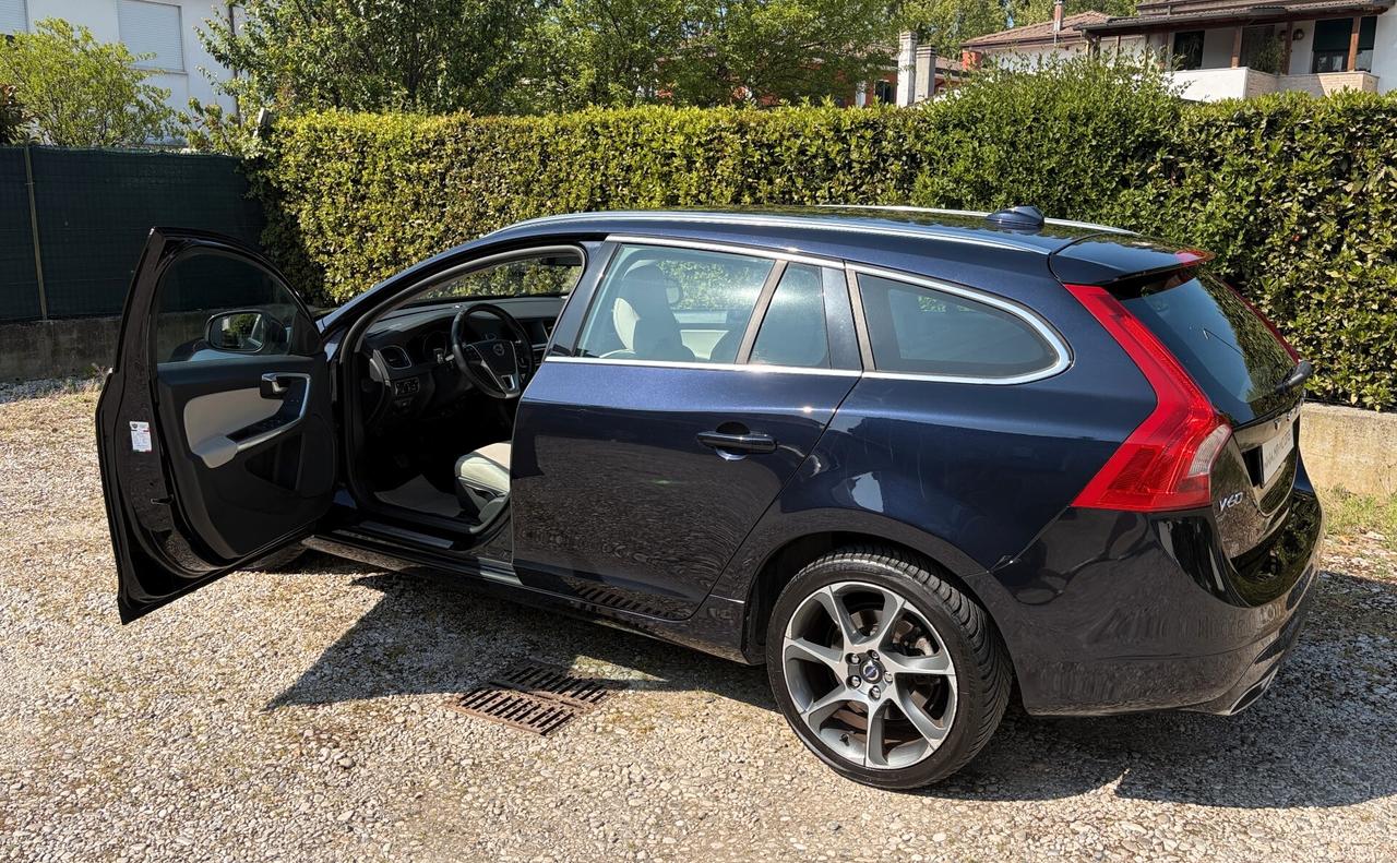 Volvo V60 D2 OCEAN RACE - UNICO PROPRIETARIO