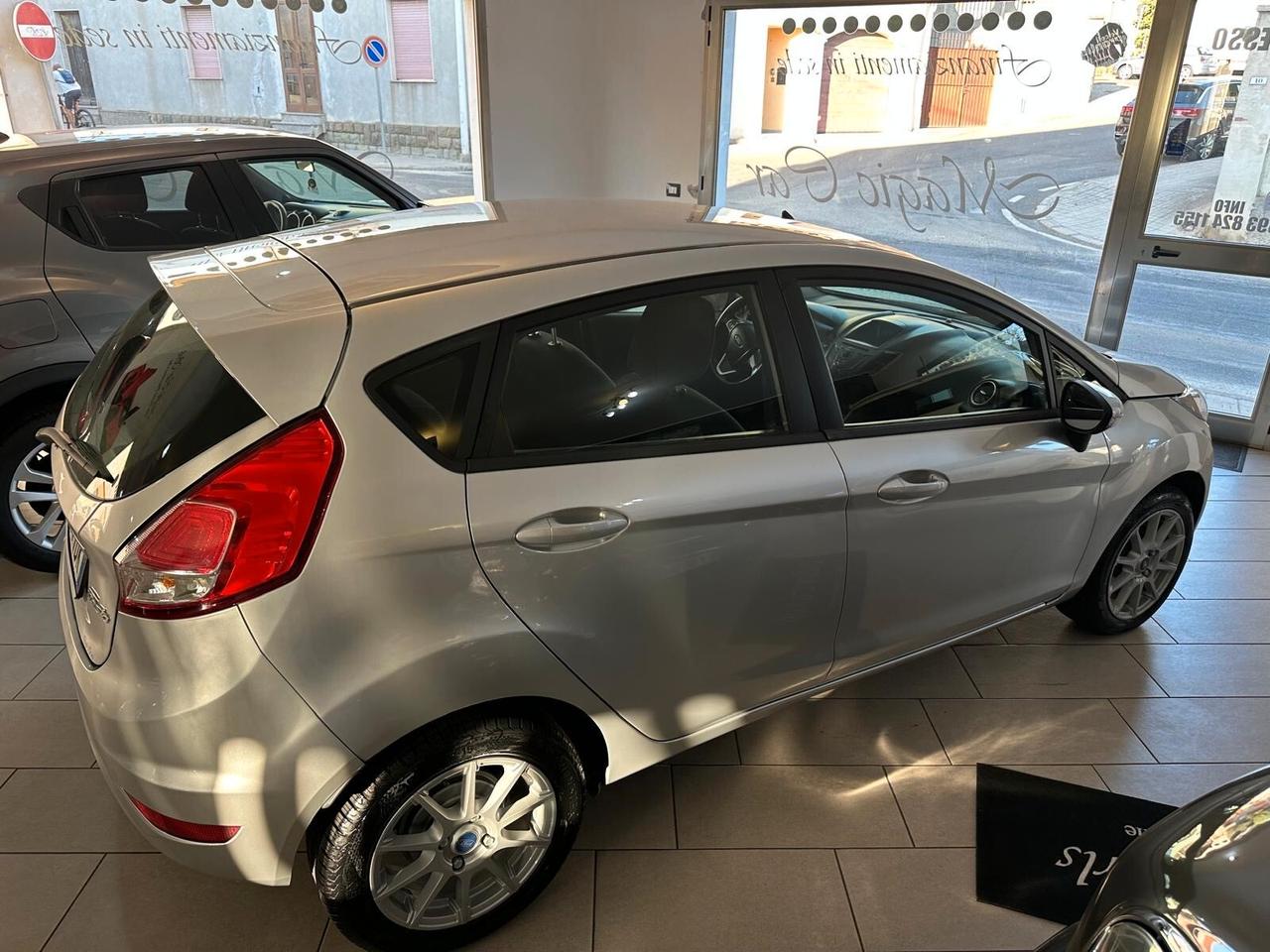 Ford Fiesta 1.4 TDCi 70CV 5 porte Titanium