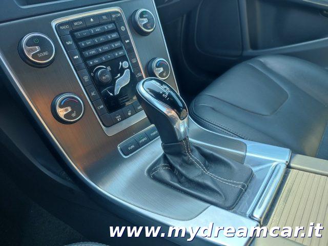 VOLVO V60 D6 AWD Geartronic Plug-In Hybrid