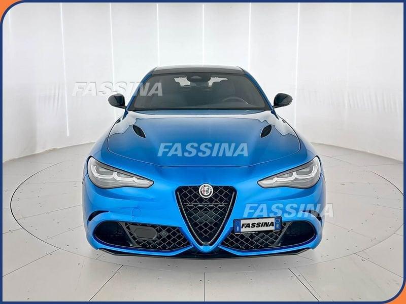 Alfa Romeo Giulia 2.9 T V6 AT8 Quadrifoglio